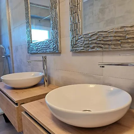 A2d1 Apartment *